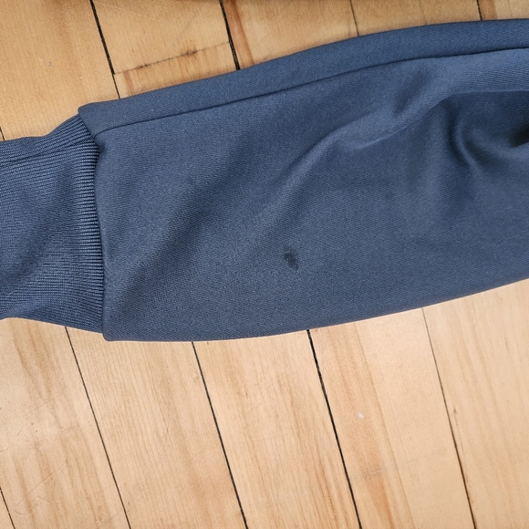 Adidas shirt - Picture 4 of 5